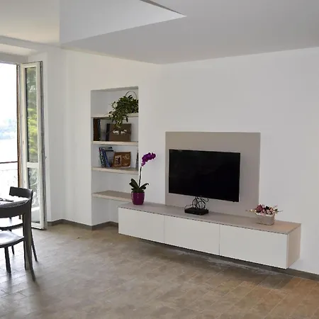 Ferienwohnung Mit Blick Auf Den Comer See